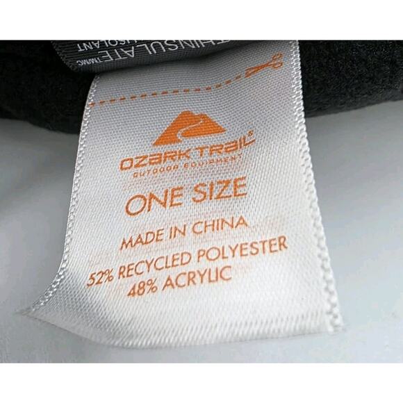 Ozark Trail Pom Snowflake Beanie Winter Fairisle Knit Cuff Hat NWT 3M Thinsulate - Picture 11 of 11